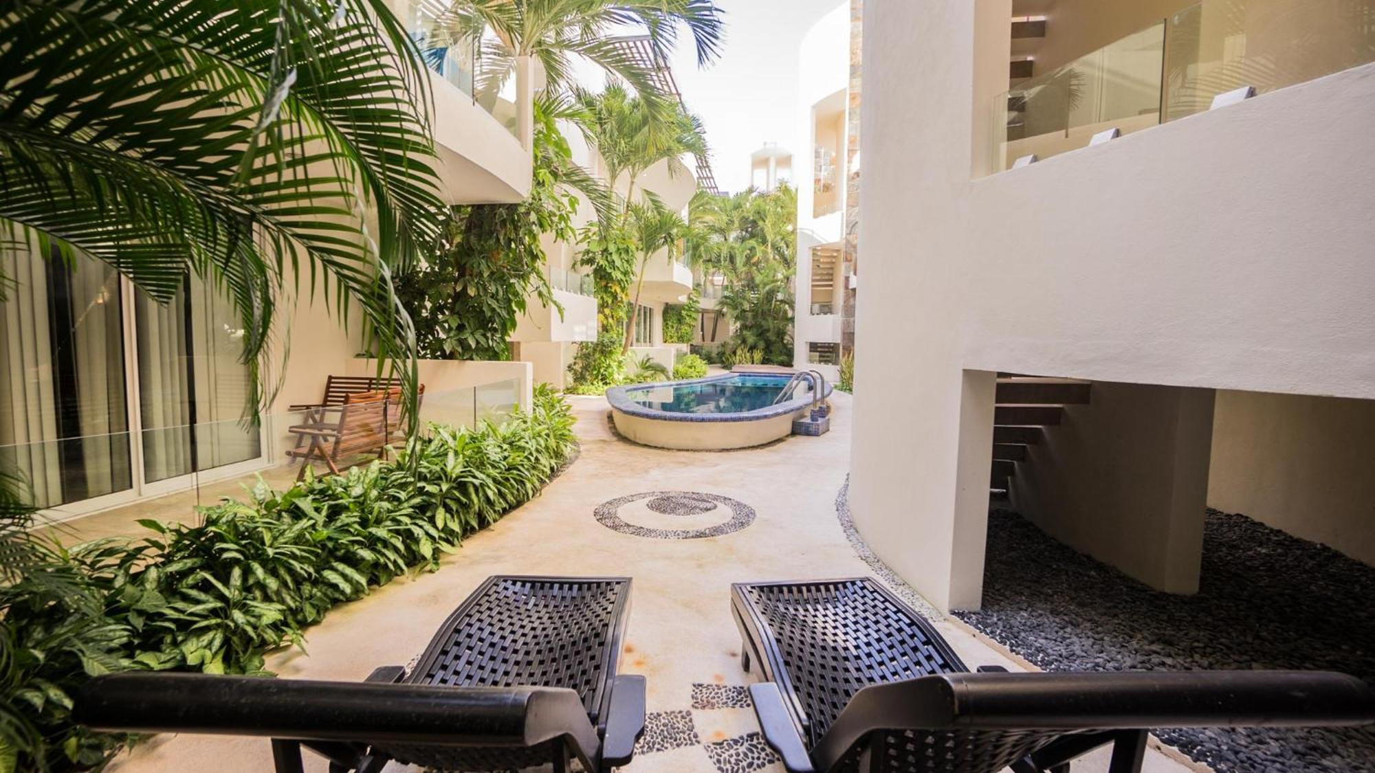 Playa Village Condo By Bvr Плая-дель-Кармен Экстерьер фото